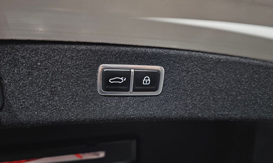 Genesis G80 Gasoline 2.5 Turbo AWD, 2025