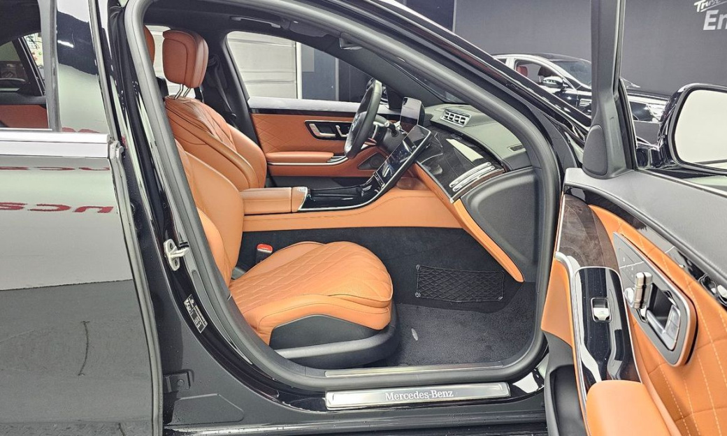 Mercedes-Benz S-Class S500L 4MATIC, 2024