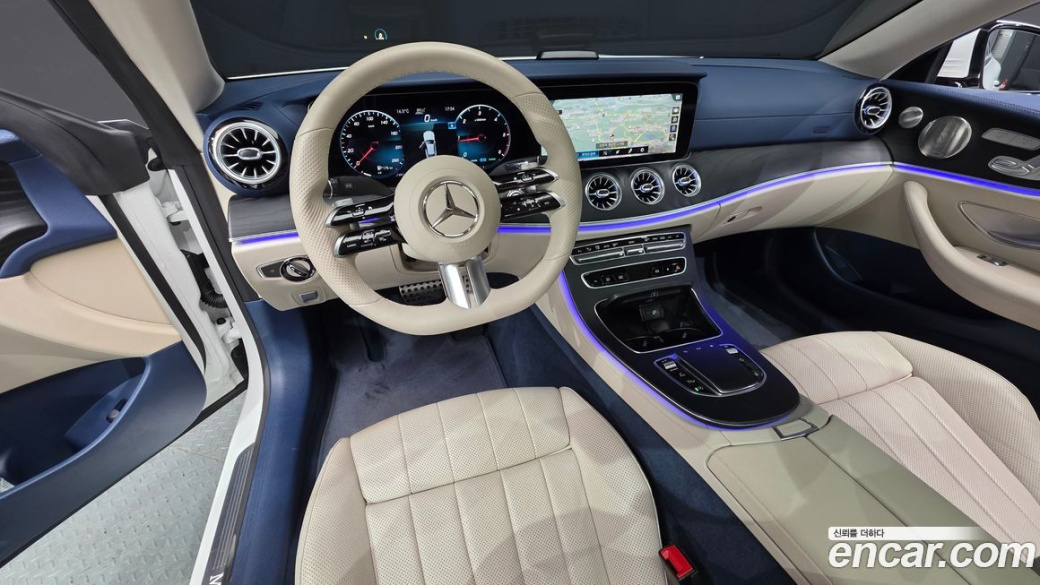 Mercedes-Benz E-Class E300d 4MATIC Coupe, 2022