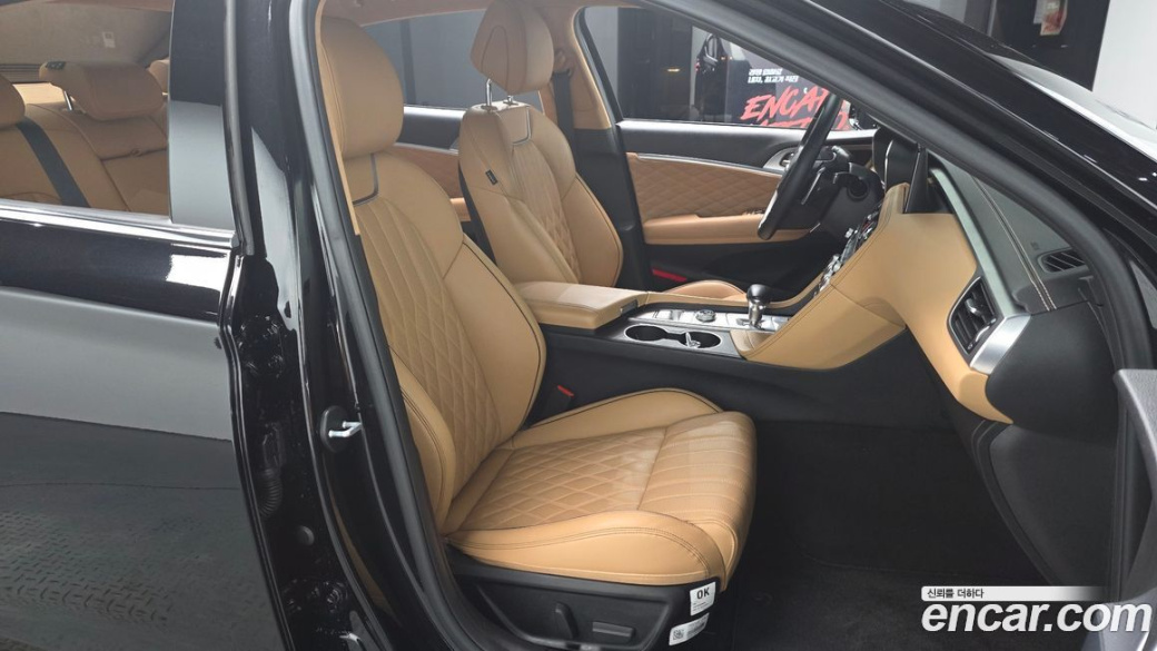 Genesis G70 Gasoline 2.0T 4WD, 2022