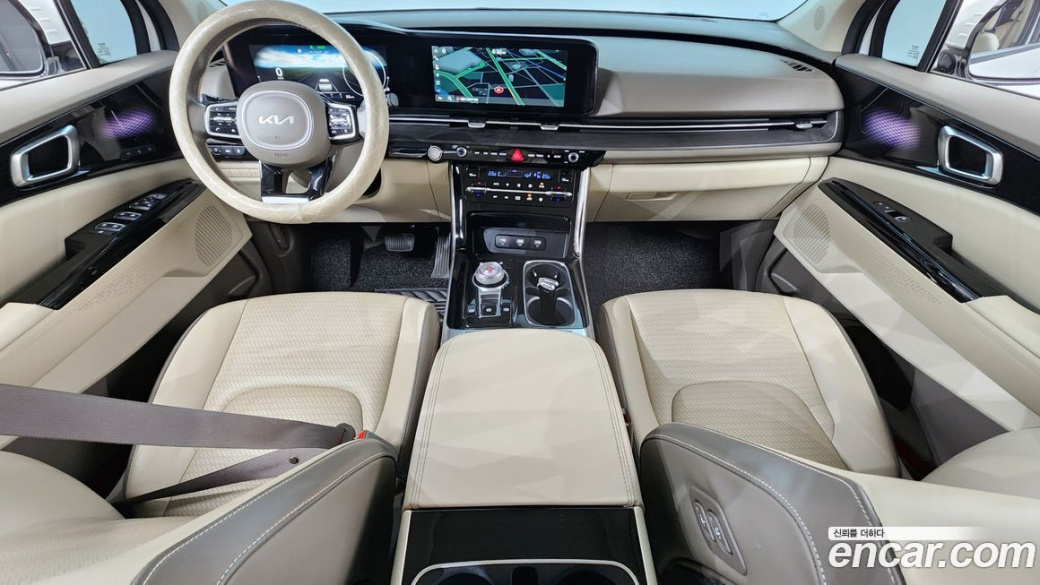 Kia Carnival 7-Seater Signature, 2022