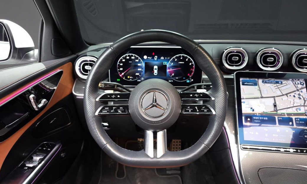 Mercedes-Benz C-Class C300 4MATIC AMG Line, 2023