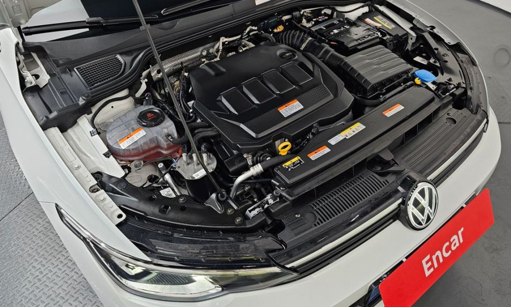 Volkswagen Golf 2.0 TDI Premium, 2025