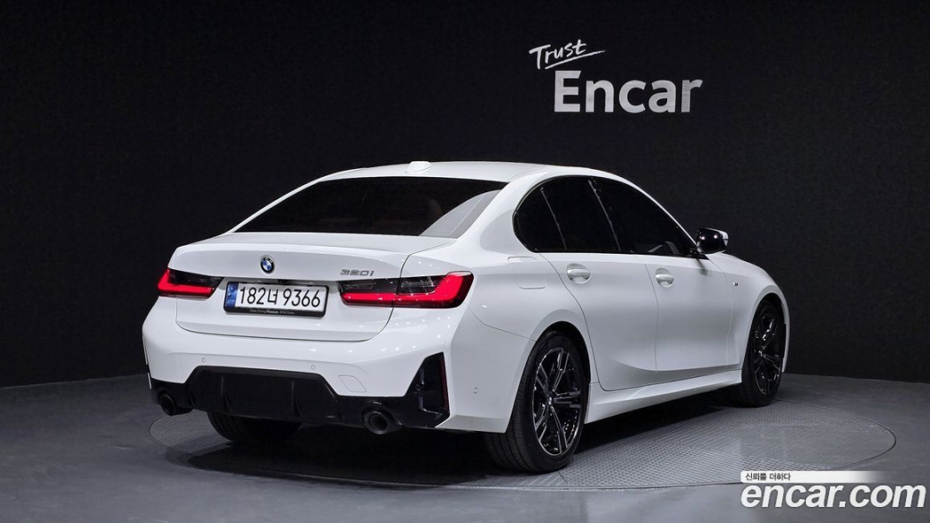 BMW 3-Series 320i M Sport, 2024