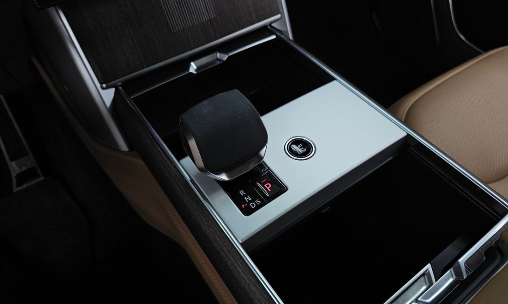 Land Rover Range Rover P530 Autobiography Long Wheel Base, 2025