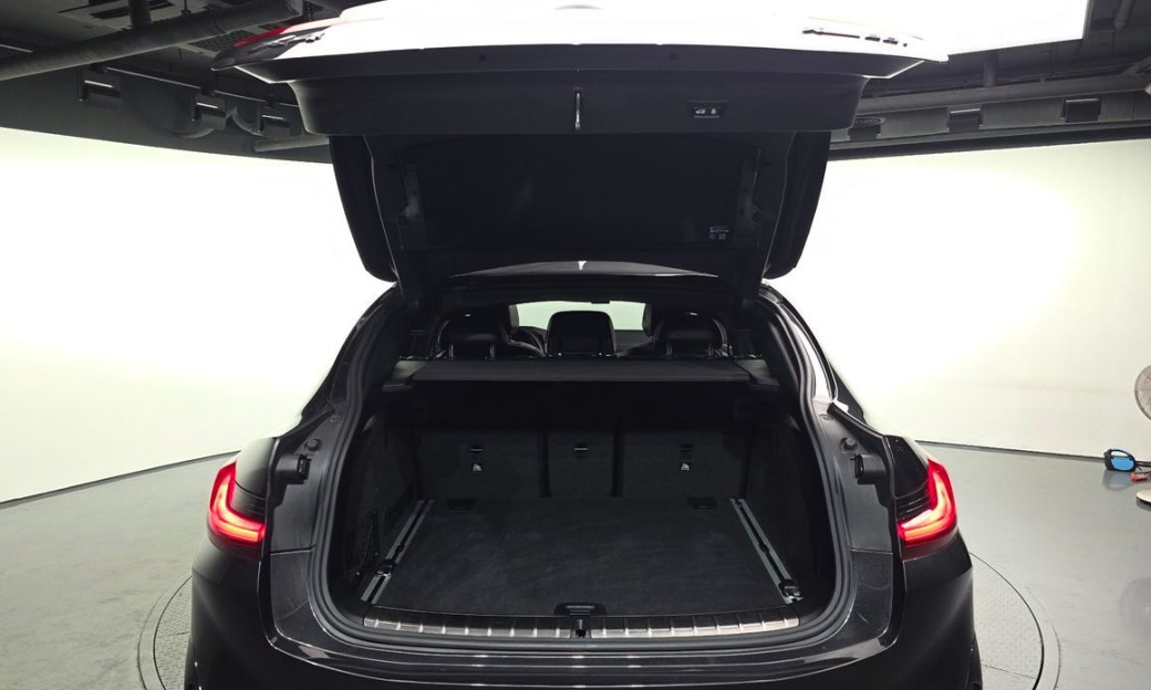 BMW X4 xDrive20i M Sport, 2022