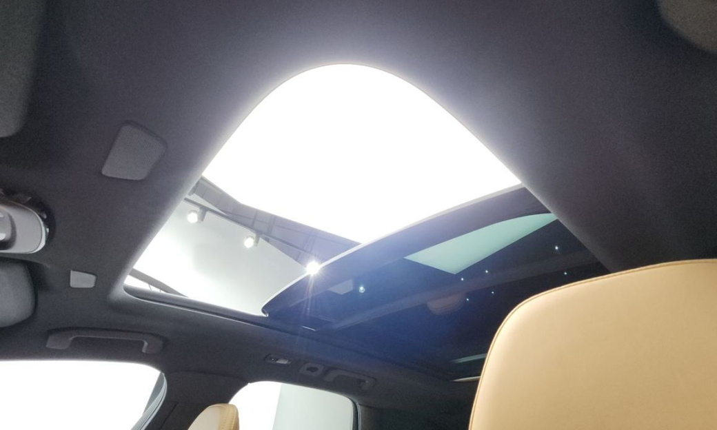 Volvo XC60 B6 Ultra Bright, 2025