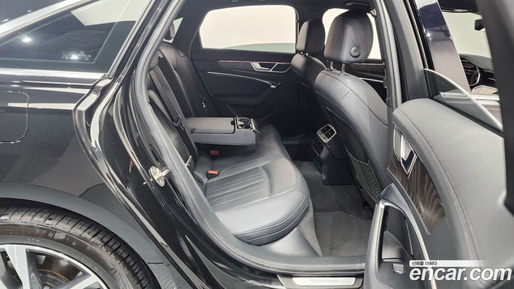 Audi A6 45 TFSI Premium, 2023
