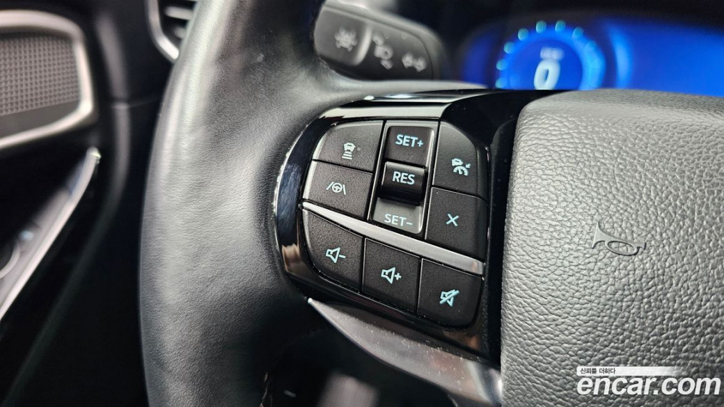 Ford Explorer 3.0 Platinum 4WD, 2022