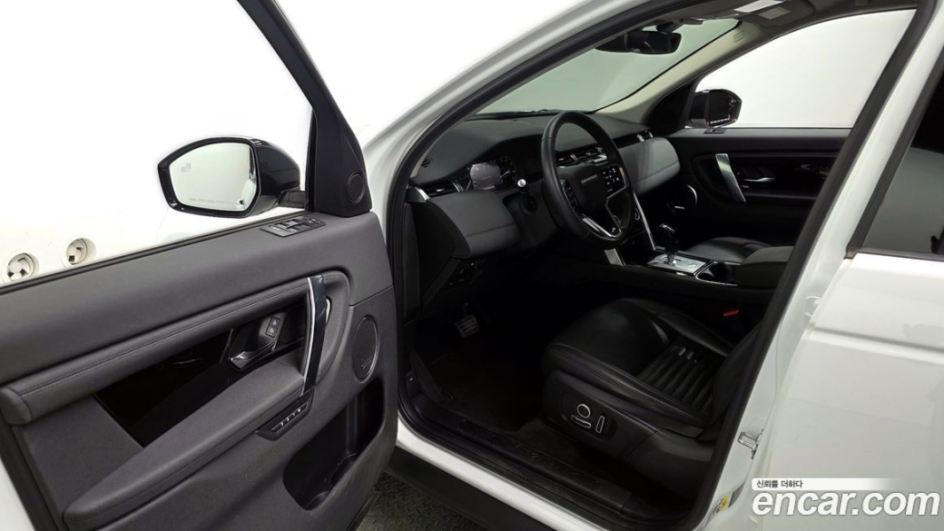 Land Rover Discovery Sport P250 SE, 2023