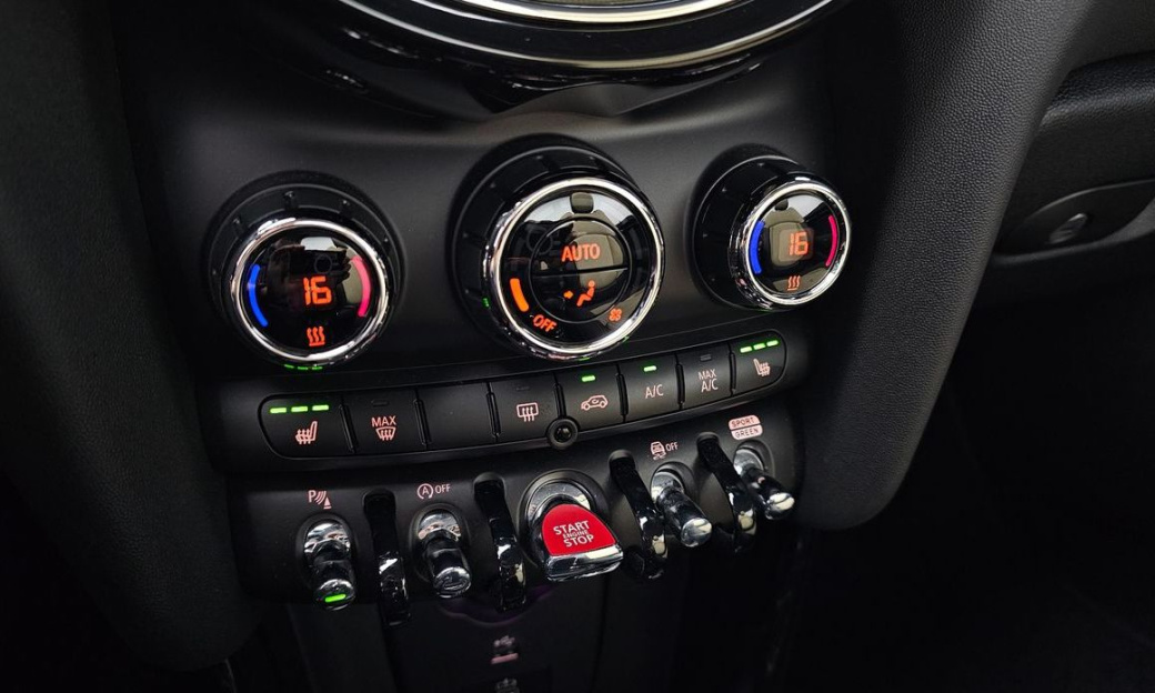 Mini Cooper Convertible Resolute Edition, 2024