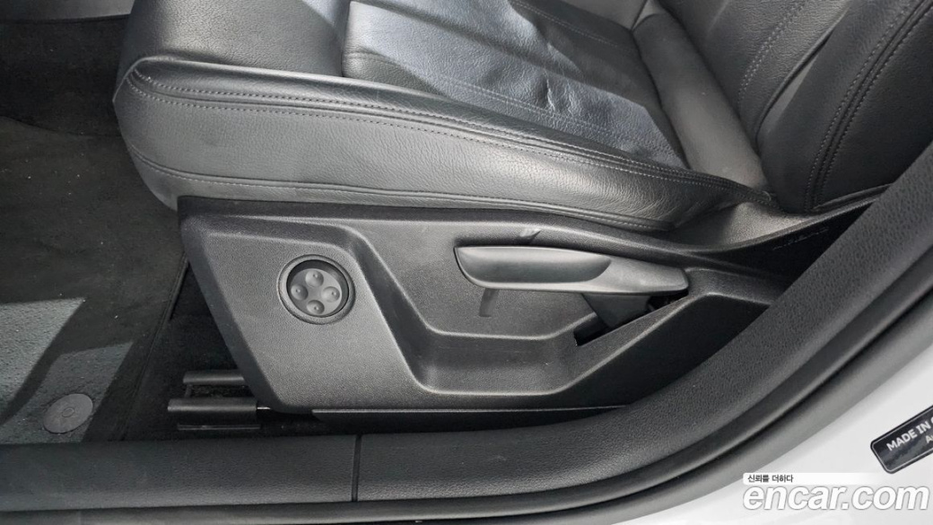 Audi Q2 35 TDI Premium, 2023