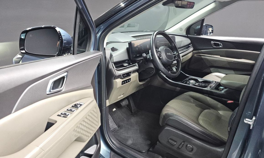 Kia Carnival 7-Seater Noblesse, 2024