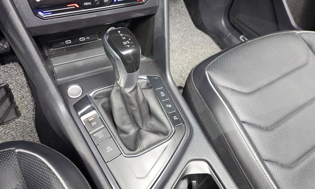 Volkswagen Tiguan 2.0 TSI Prestige, 2024