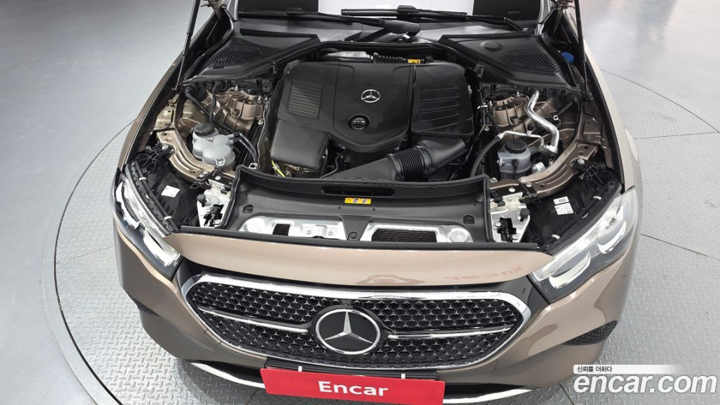 Mercedes-Benz E-Class E200 Avantgarde, 2024
