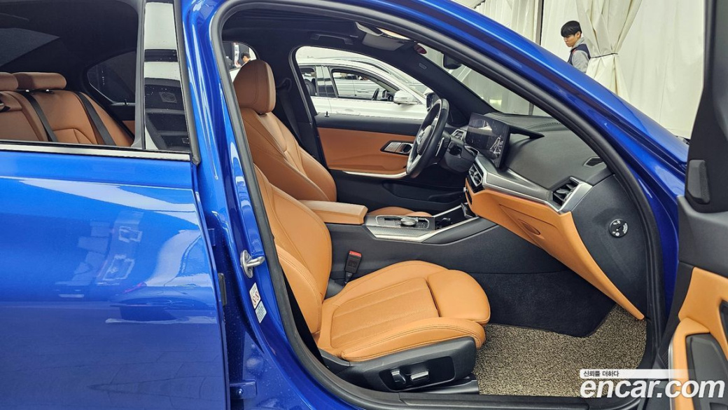 BMW 3-Series 320i M Sport, 2023