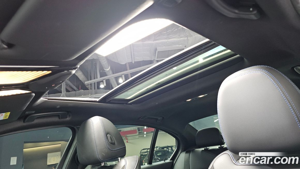 BMW 3-Series 320i M Sport, 2022