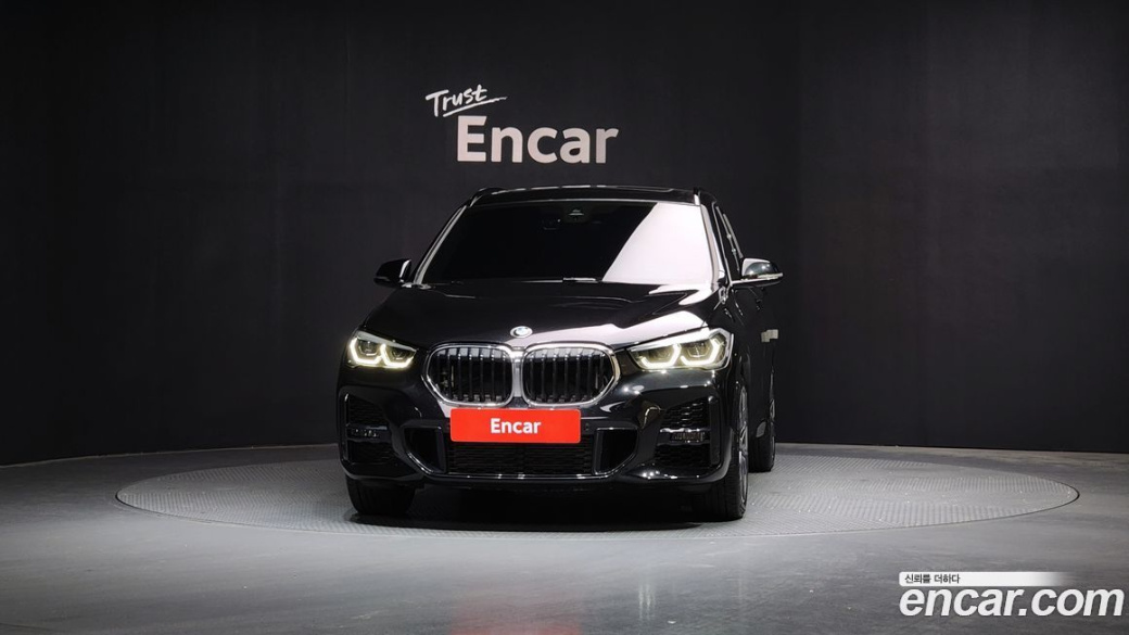 BMW X1 xDrive 20i M Sport, 2022
