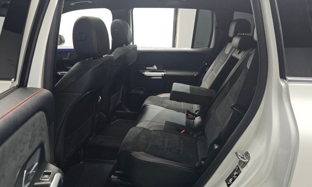 Mercedes-Benz GLB-Class GLB250 4MATIC, 2025