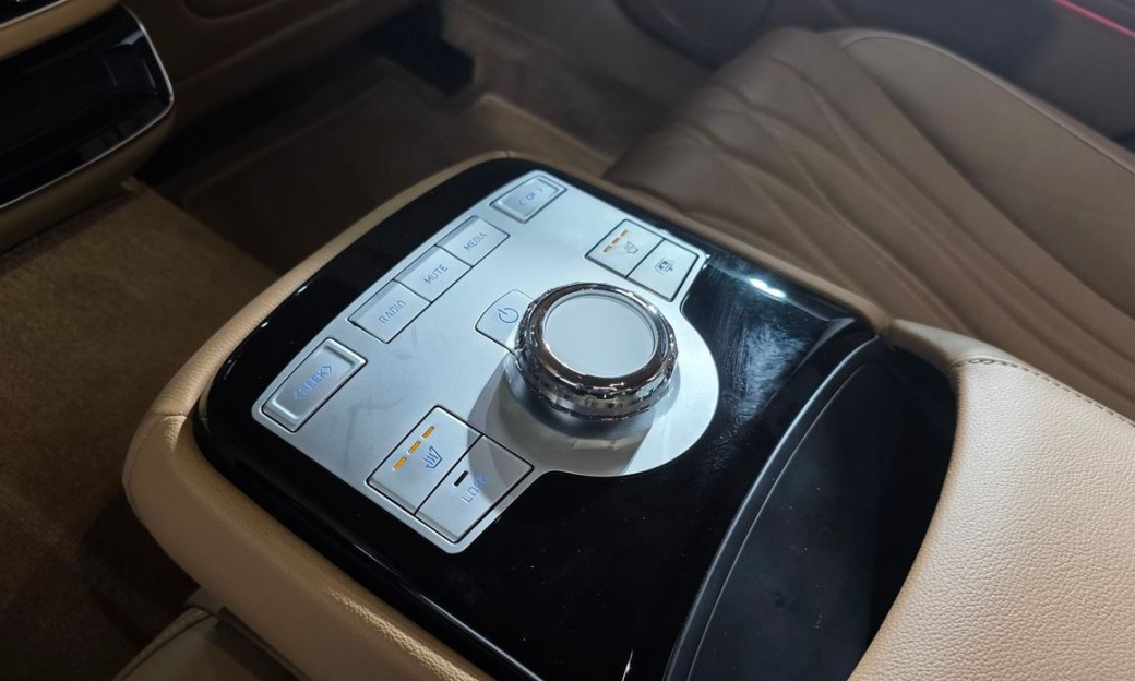 Genesis G80 Gasoline 2.5 Turbo AWD, 2025