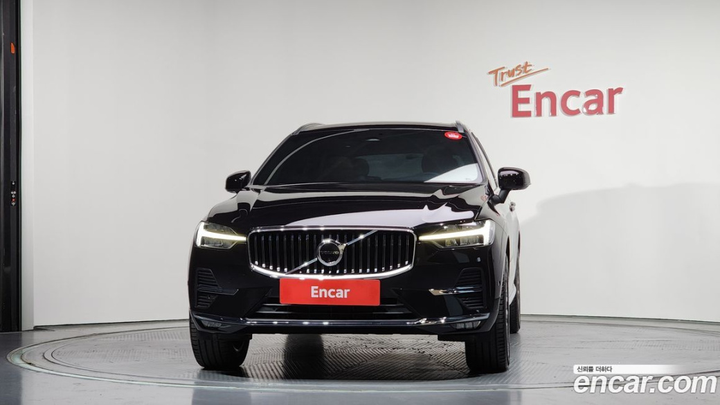 Volvo XC60 B5 Ultimate Bright, 2024
