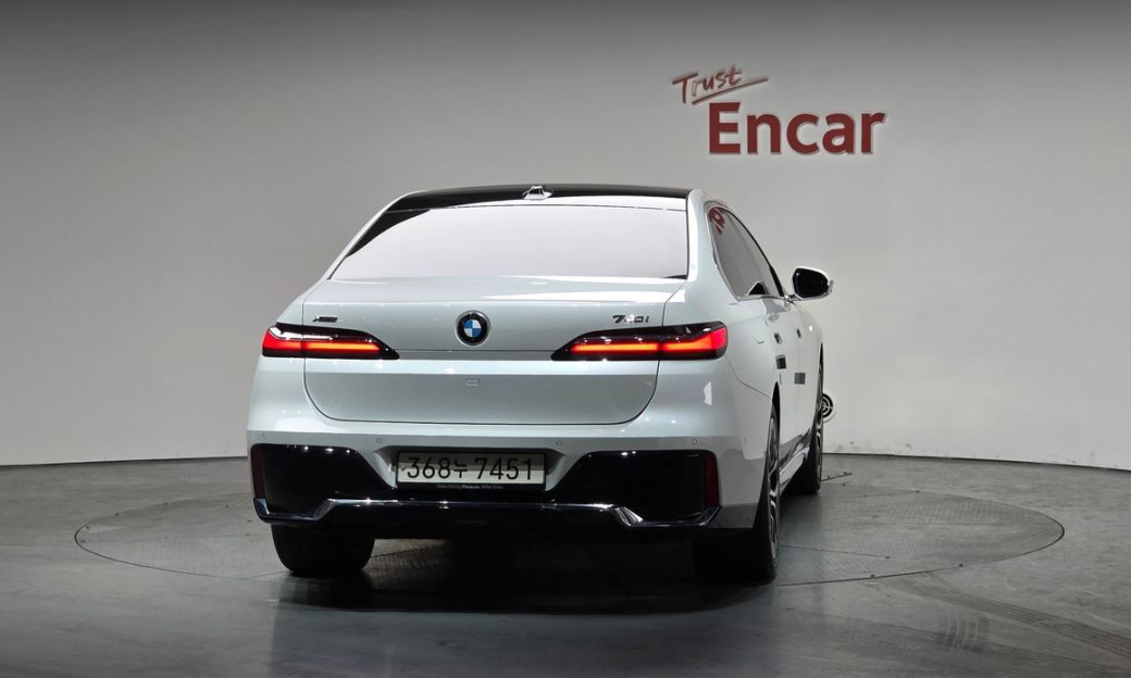 BMW 7-Series 740i xDrive M Sport, 2024