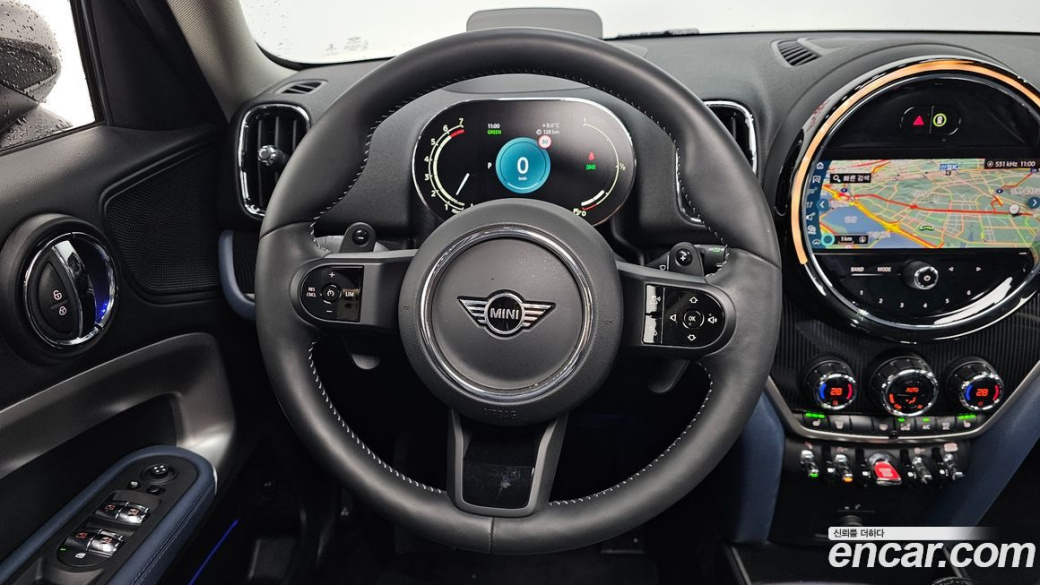 Mini Countryman ALL4 Classic Launch Pack, 2023