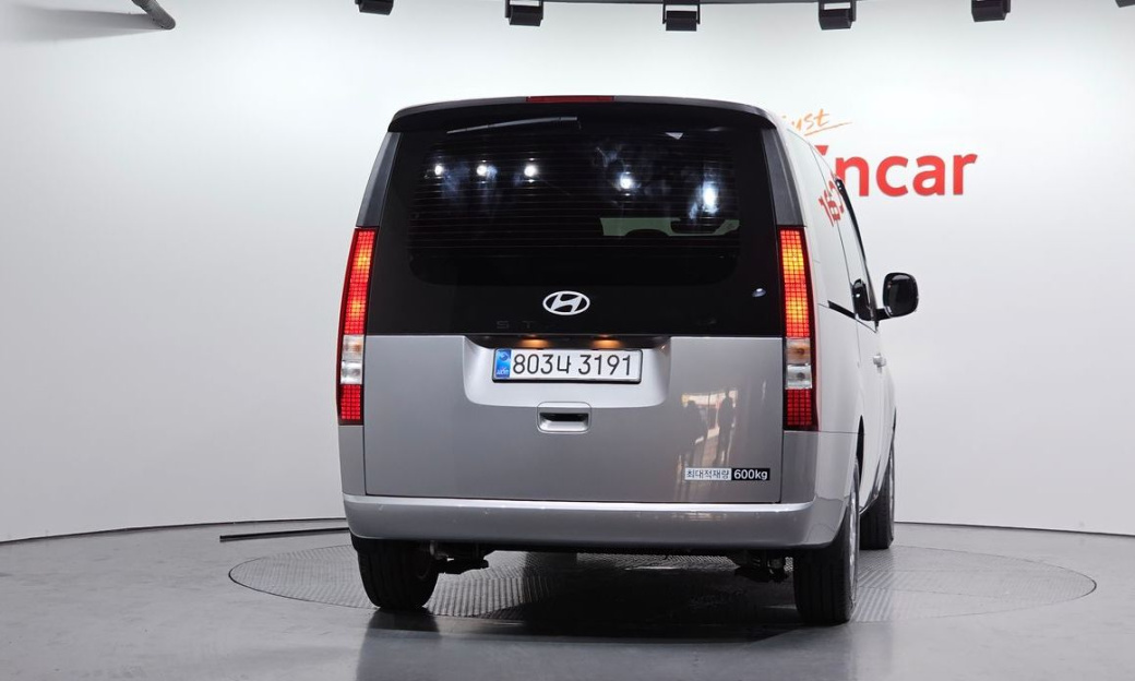Hyundai Staria Cargo 5-Seater, 2025
