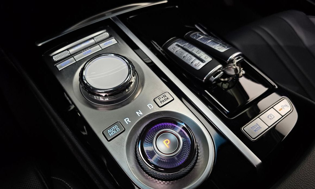 Genesis G80 Gasoline 2.5 Turbo AWD, 2024
