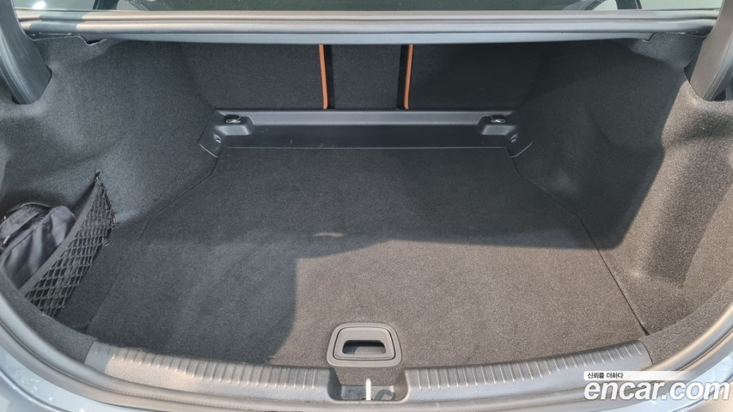 Mercedes-Benz C-Class C200 Avantgarde, 2025