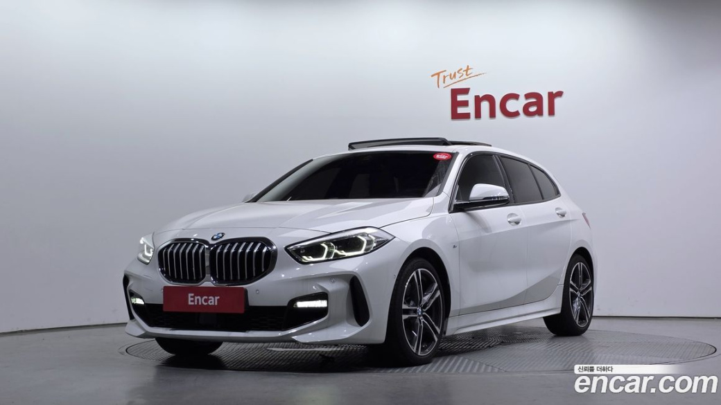 BMW 1-Series 120i M Sports, 2023
