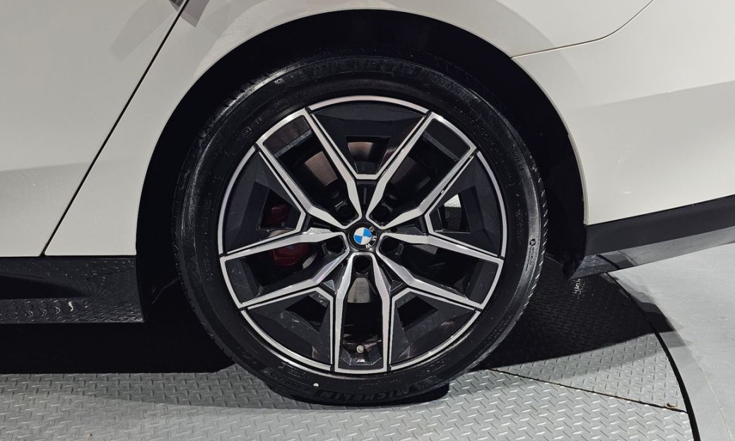 BMW 5-Series 520i Special Edition, 2024
