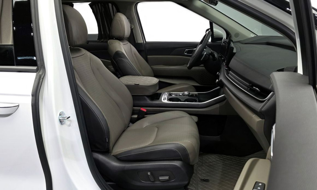 Kia Carnival 9-Seater Noblesse, 2025