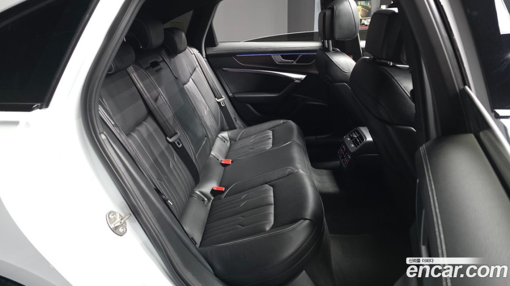 Audi A6 45 TFSI Quattro Premium, 2025
