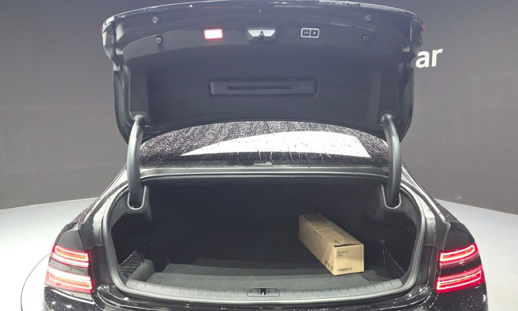 Genesis G80 Gasoline 2.5 Turbo AWD, 2025