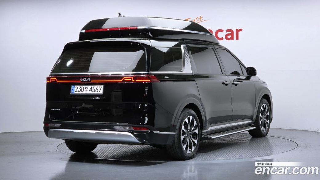 Kia Carnival 7-Seater Hi-Limousine, 2023