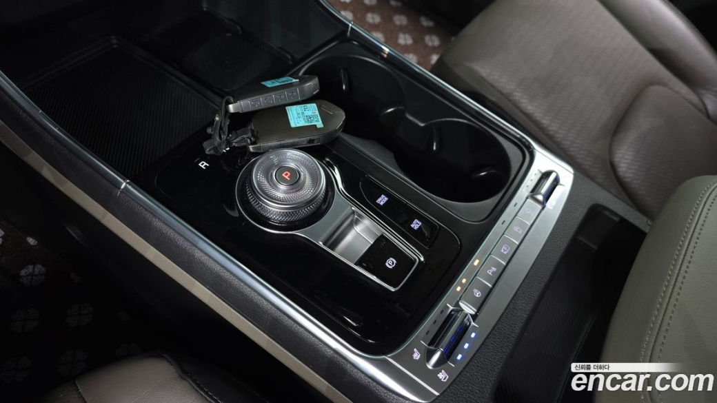 Kia Carnival 9-Seater Noblesse, 2024