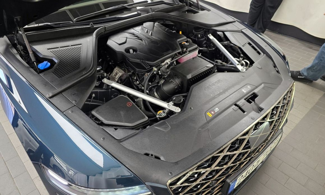 Genesis G80 Gasoline 2.5 Turbo AWD, 2025