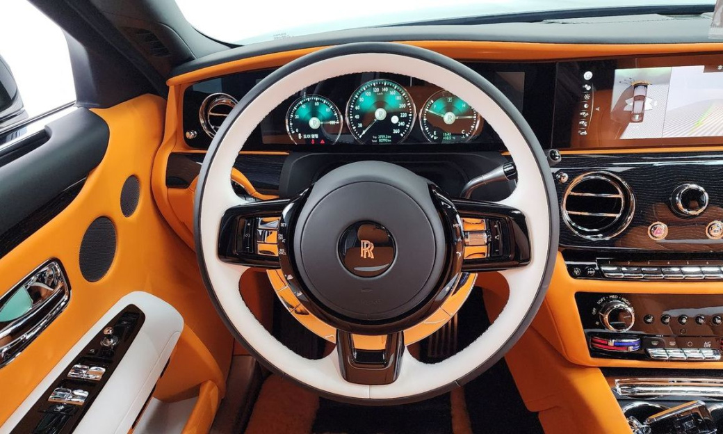 Rolls-Royce Ghost 6.7 EWB V12, 2024