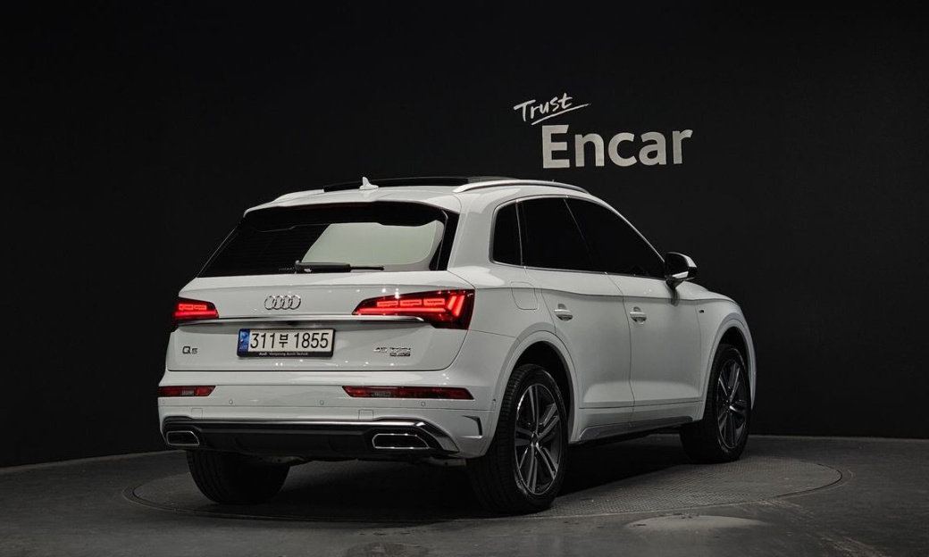 Audi Q5 45 TFSI Quattro Premium, 2023