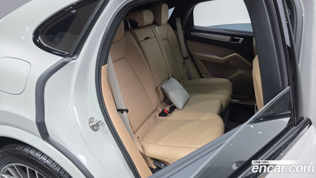 Porsche Cayenne 3.0 COUPE PLATINUM EDITION, 2023