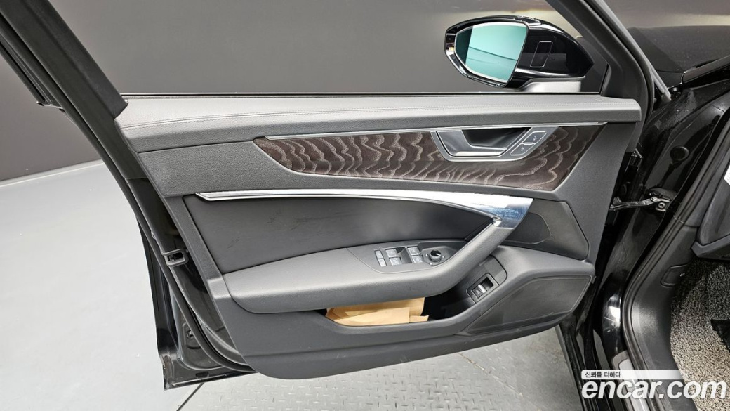 Audi A6 45 TFSI Quattro Premium, 2023