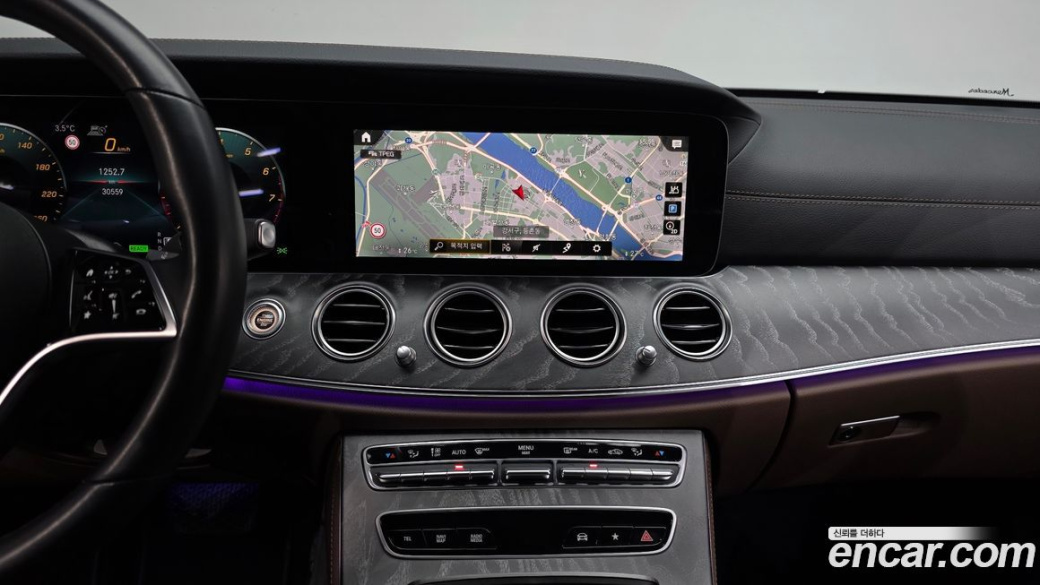 Mercedes-Benz E-Class E350 4MATIC Avantgarde, 2022