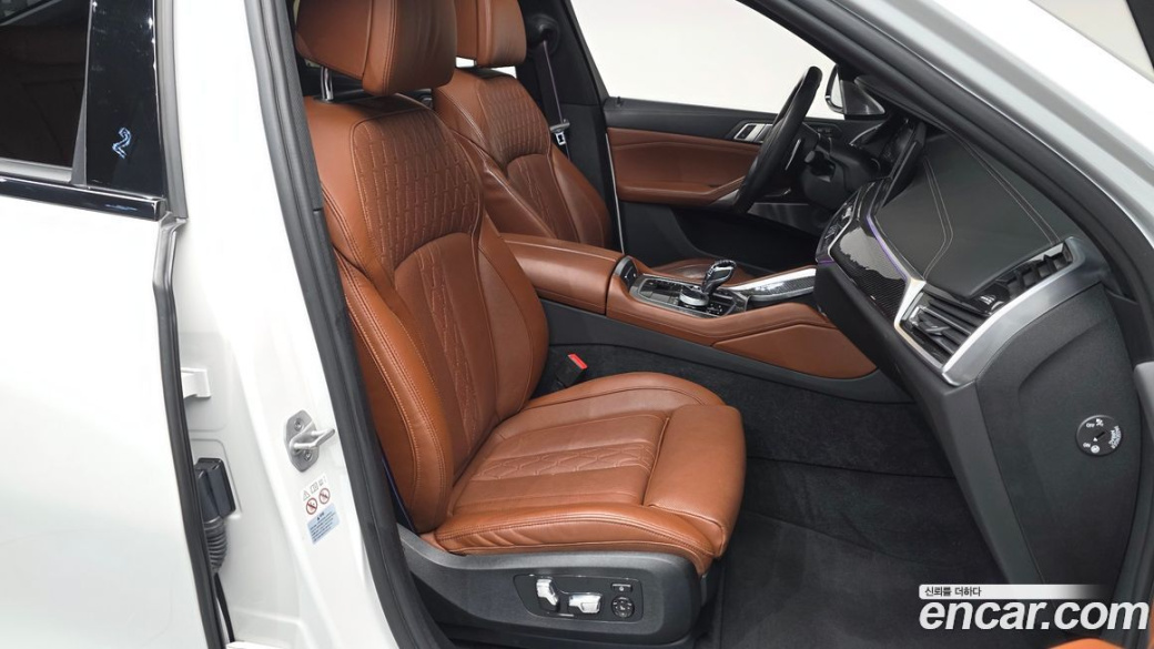 BMW X6 M50i, 2023