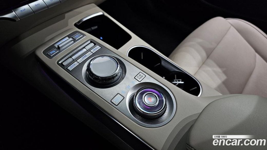 Genesis GV70 2.5T Gasoline 2WD, 2021