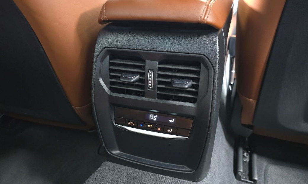 BMW 4-Series M440i xDrive Coupe, 2024