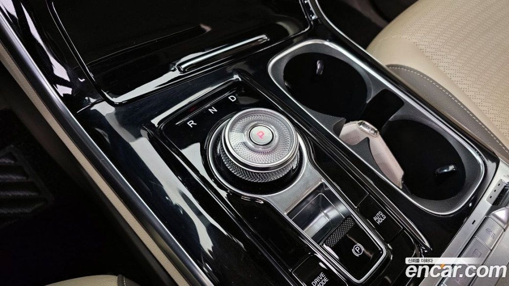 Kia Carnival 9-Seater Noblesse, 2022