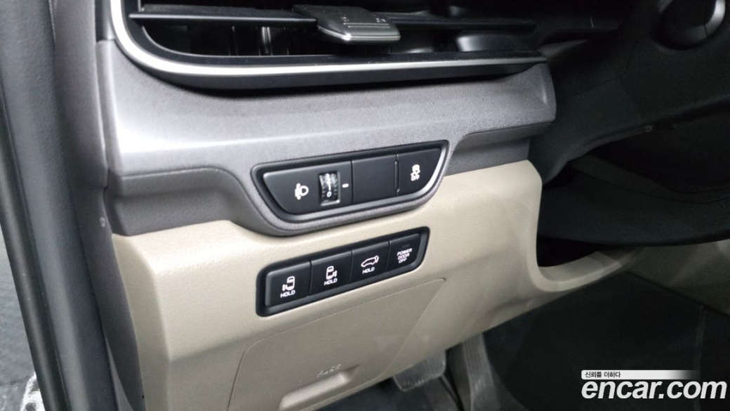 Kia Carnival 9-Seater Noblesse, 2024