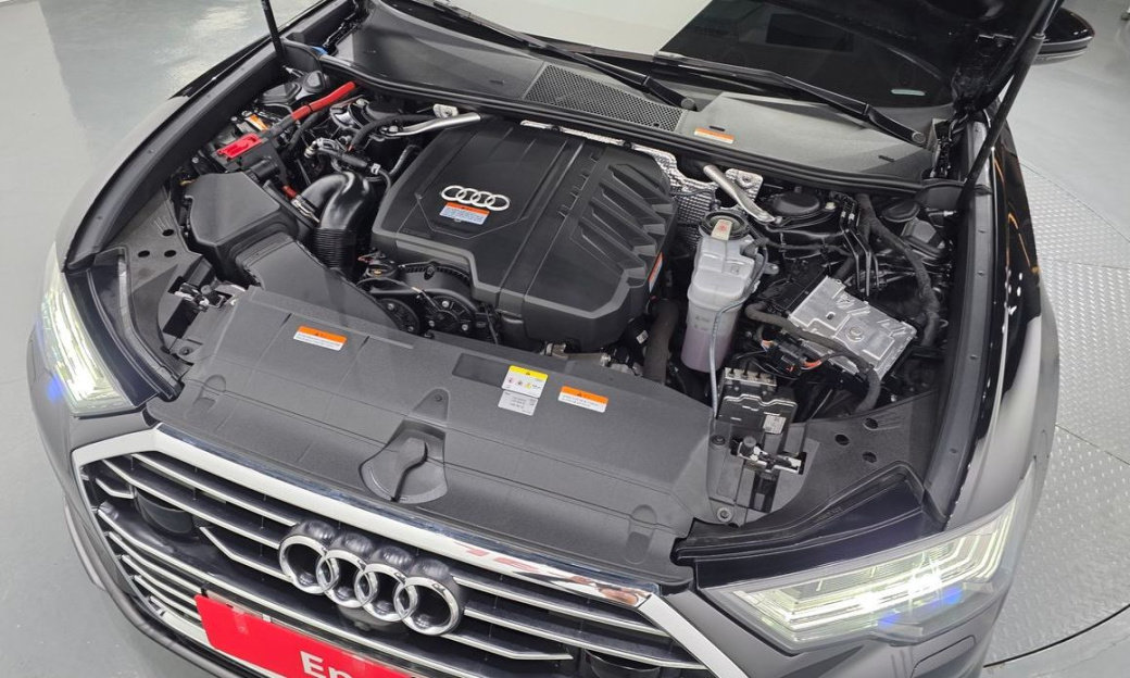 Audi A6 45 TFSI Premium, 2024