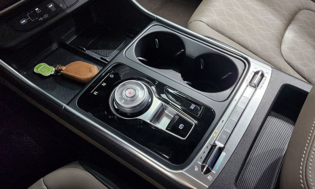 Kia Carnival 9-Seater Noblesse, 2025